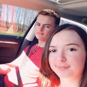 Meet your Posher, Cristina